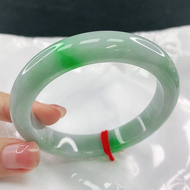 翡翠未镶嵌手镯圈55，85071