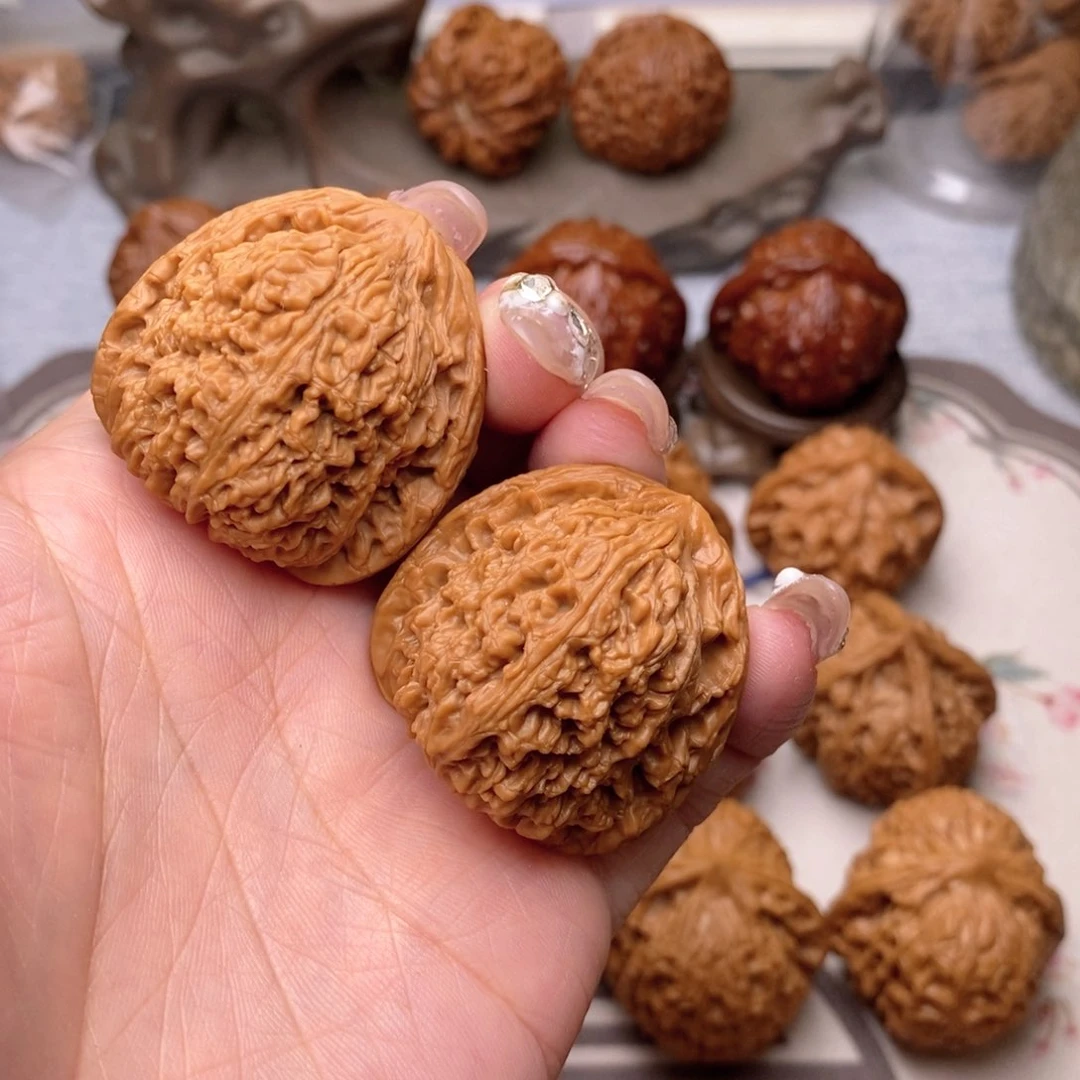 【闪购商品】文玩核桃把件静*南疆