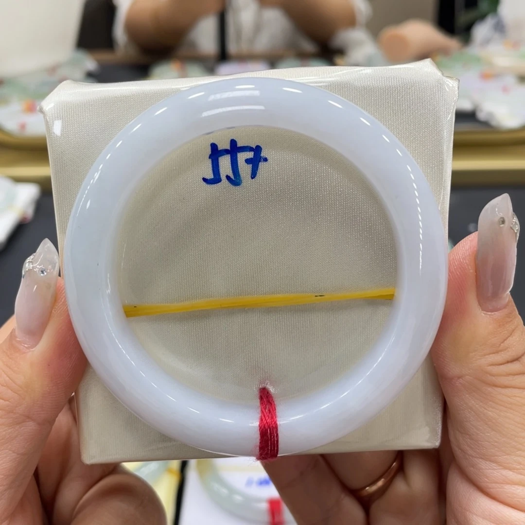 未镶嵌手镯翡翠翡翠