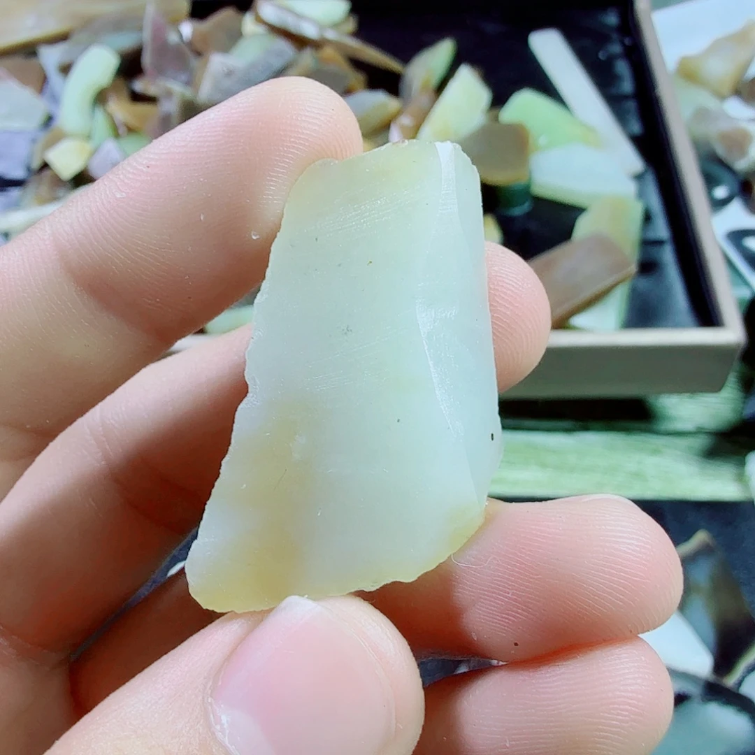 未镶嵌和田玉（糖玉）挂件
