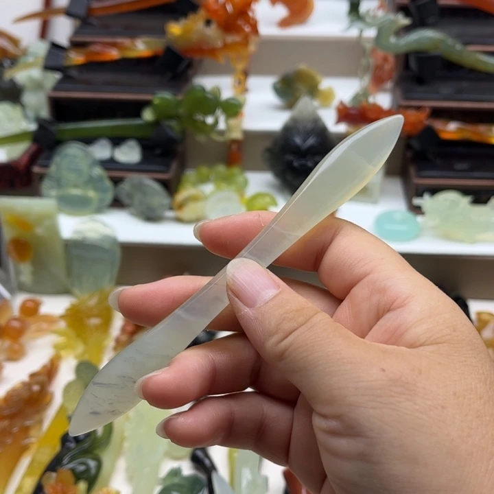 蛇纹石玉未镶嵌岫玉发簪