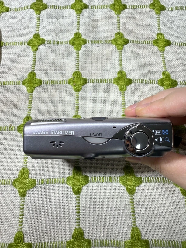 95新 Canon/佳能 IXUS850银色710万像素3.8倍光变学生数码相机