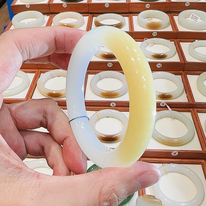 和田玉未镶嵌手镯冰黄糖羊脂白55 56