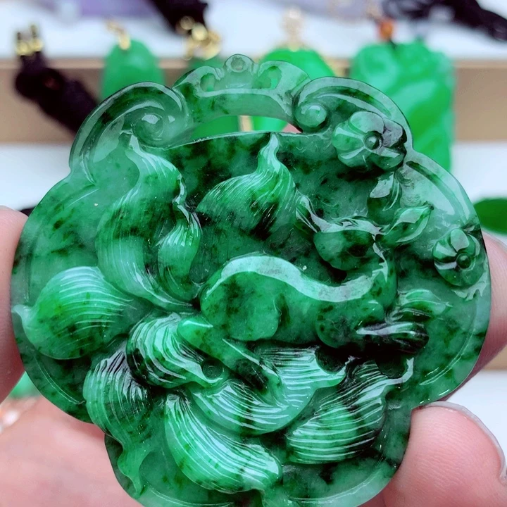 翡翠未镶嵌吊坠(不含链)