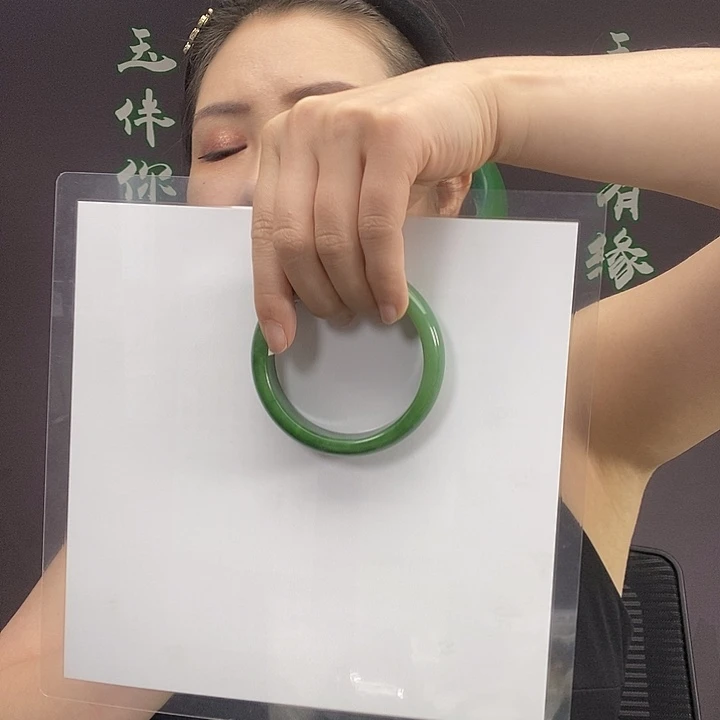 小***材和田玉手镯未镶嵌
