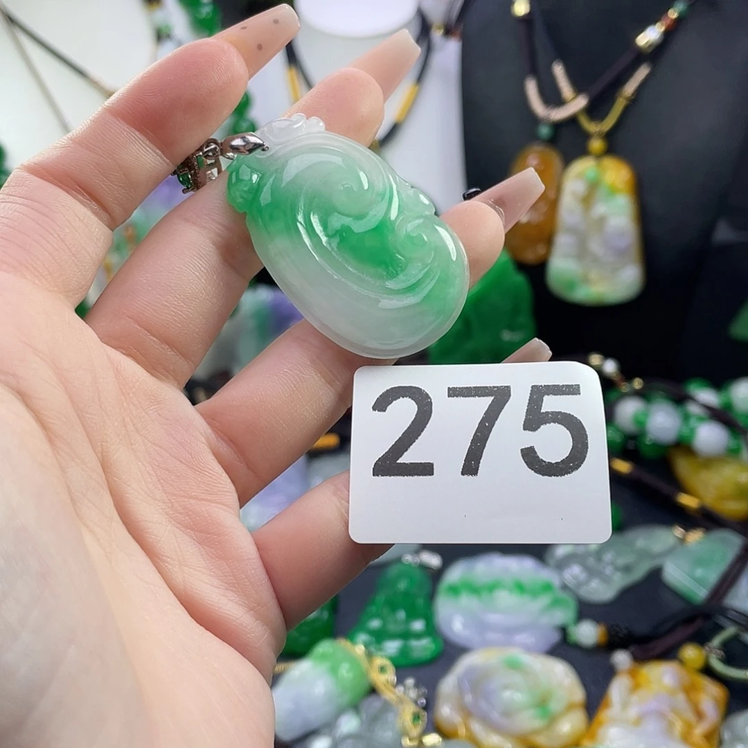 翡翠未镶嵌吊坠(赠链)