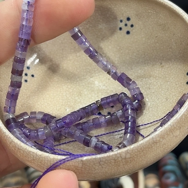 摆件瓷自顾自的一个人