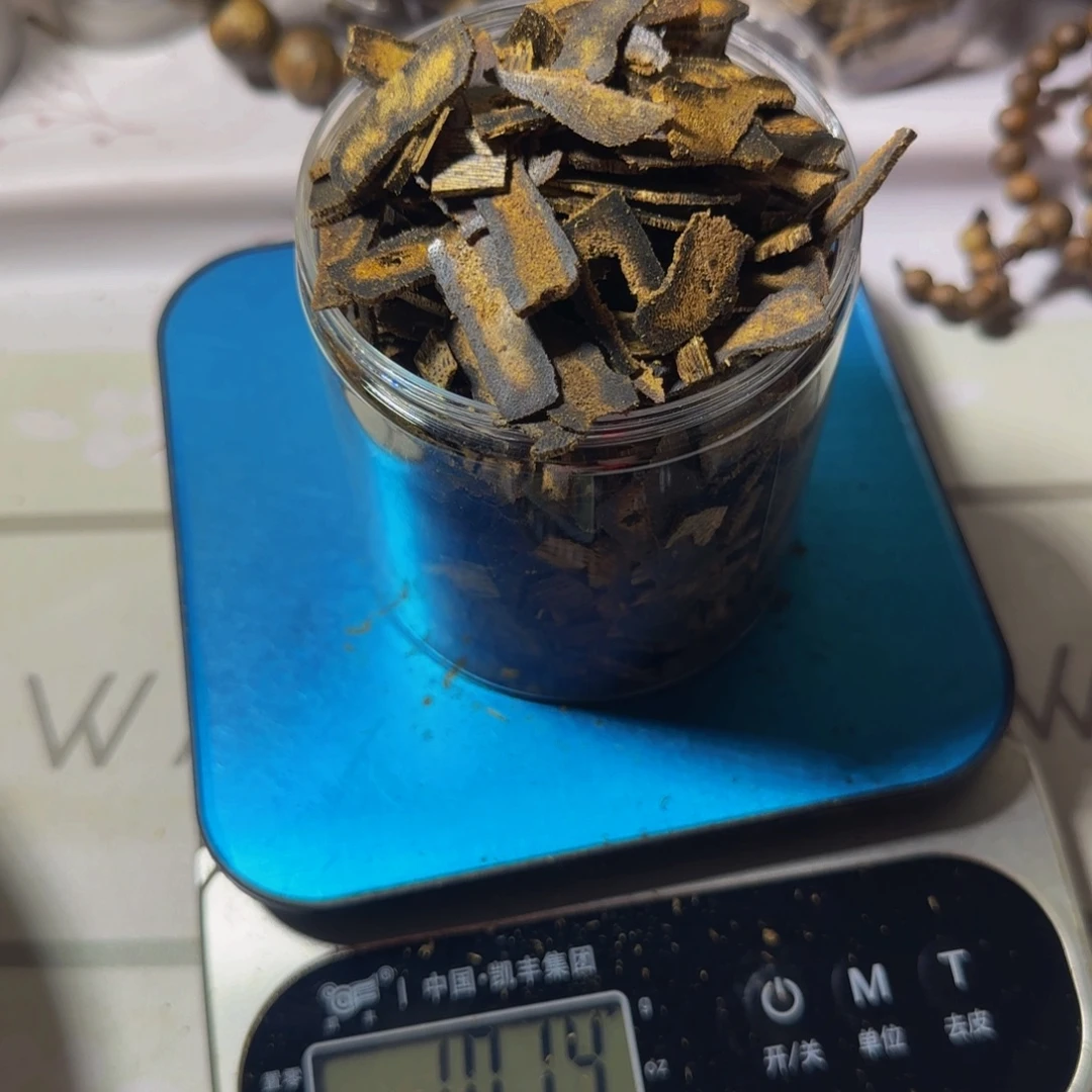 沉香沉香碎屑罗门黑奇切片101克