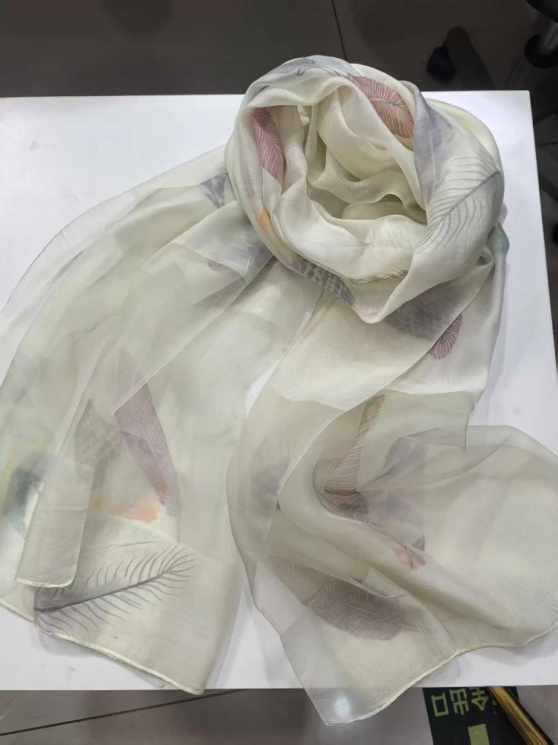 C278 羽毛米杏水墨印花 桑蚕丝羊毛围巾丝巾时尚百搭围巾80*190 C