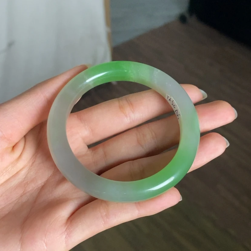 【闪购商品】未镶嵌手镯和田玉（翠青玉）