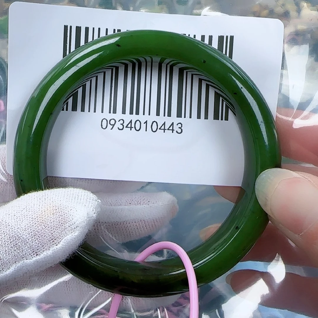 和田玉（碧玉）手镯未镶嵌57