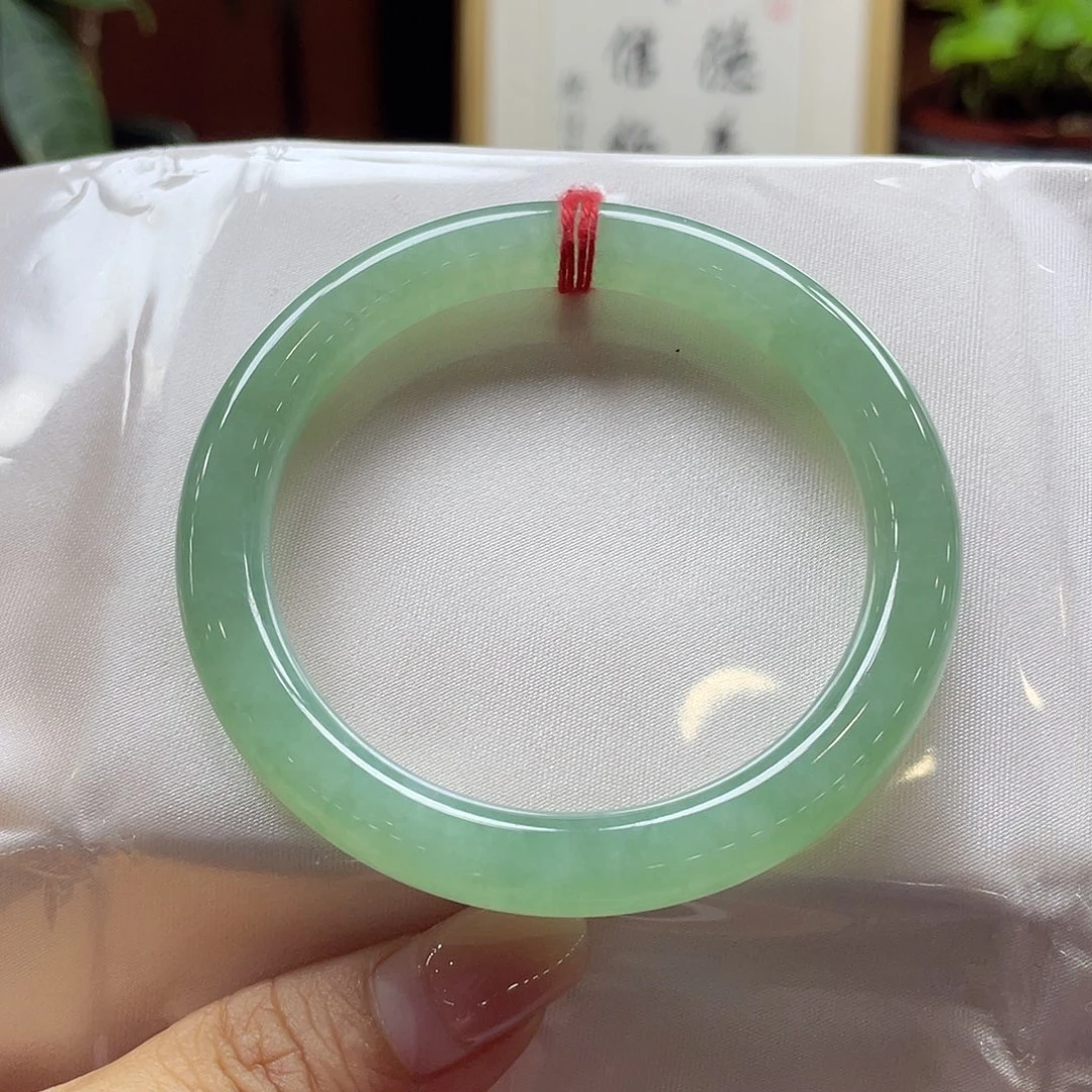 翡翠未镶嵌手镯73 号链接