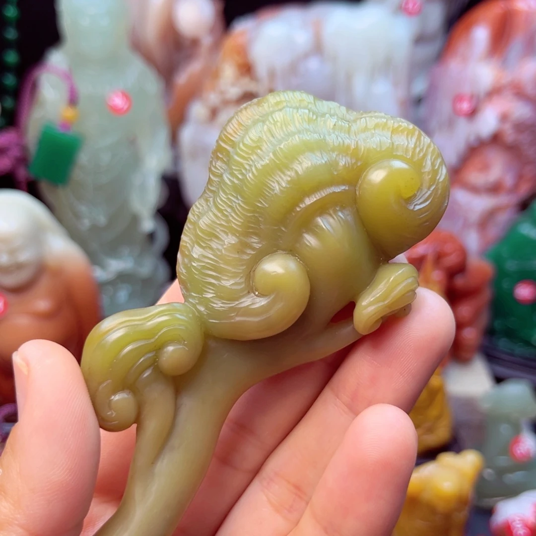 寿山石灵芝手玩件