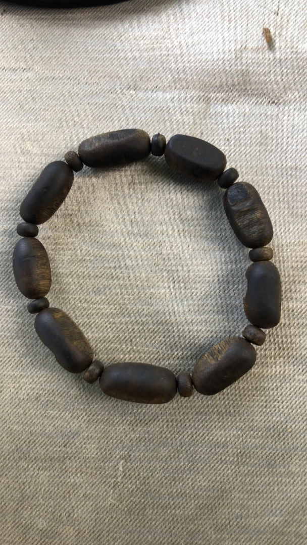 奇楠沉香沉水级10留疤11g单圈多样性发一