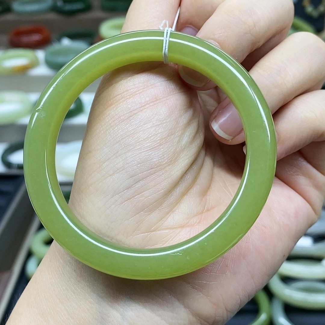 【闪购商品】未镶嵌手镯和田玉