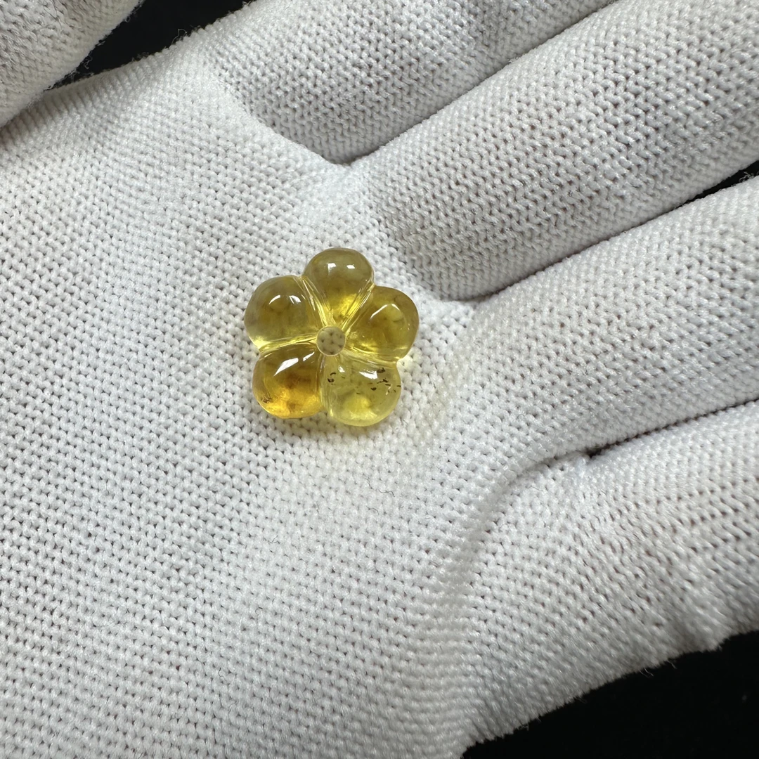 Z1021天然蜜蜡俏色五瓣花尺寸15.6✖️5.6无优化支持复检