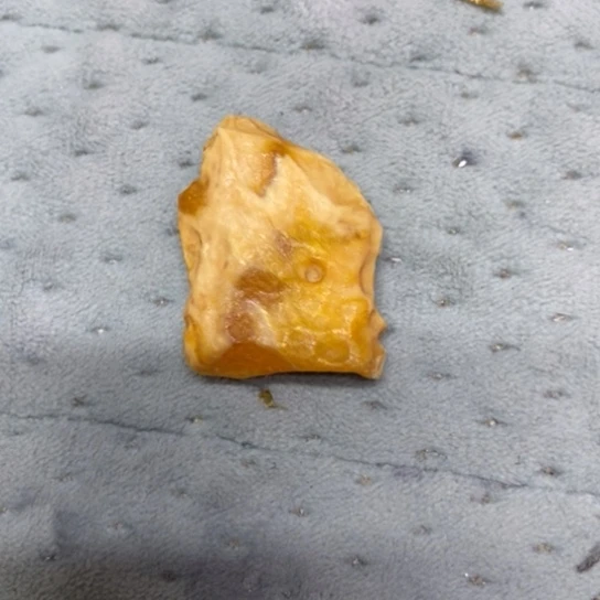 蜜蜡裸石未镶嵌吊坠