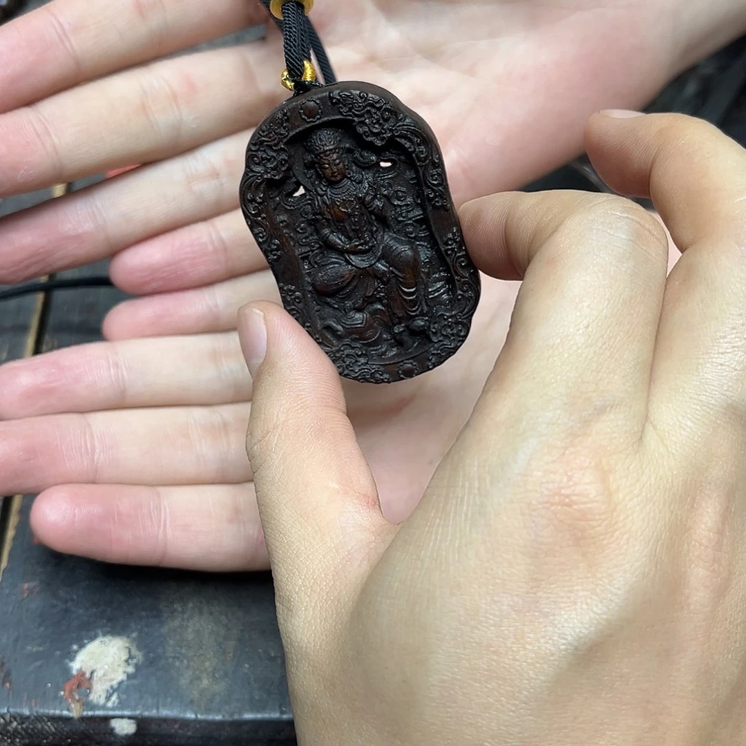 大叶紫檀（黑酸枝木类）