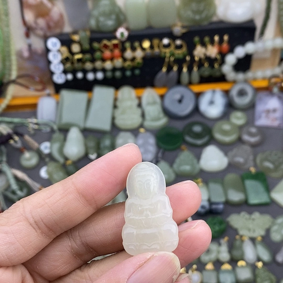 和田玉未镶嵌吊坠(不含链)