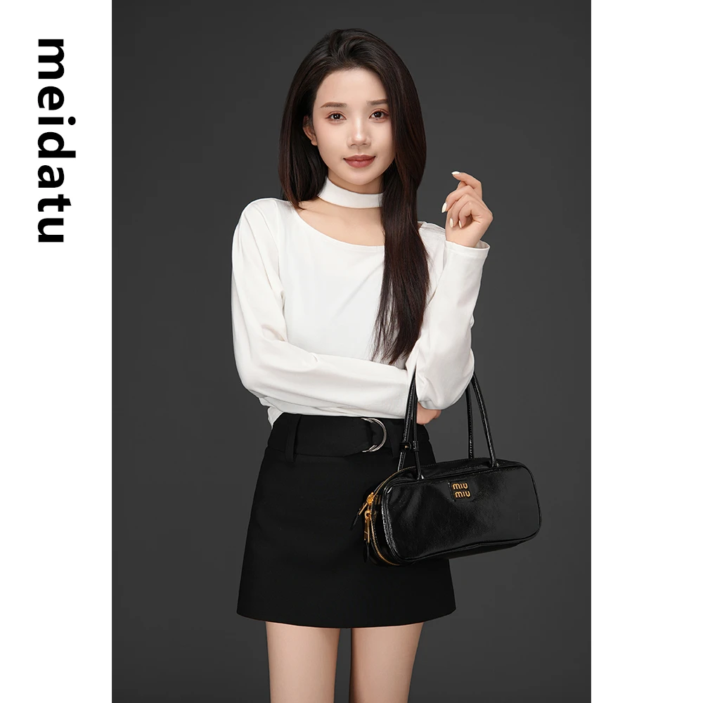 美哒兔（心动讯号）小设计挂脖镂空长袖上衣（小个子版）bk3939-8