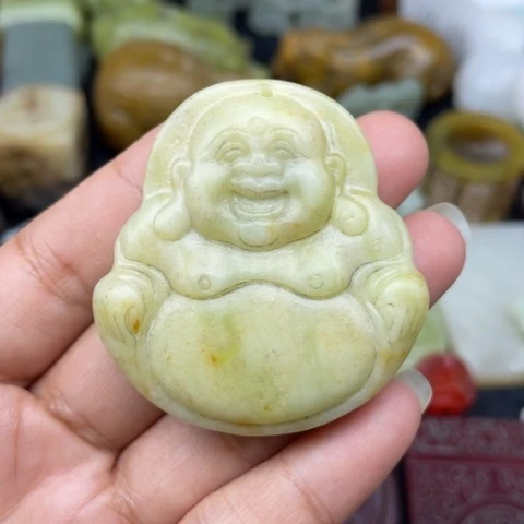 蛇纹石玉未镶嵌颈饰93