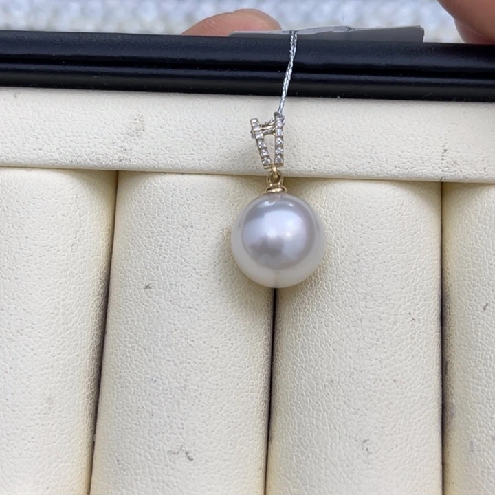 海水珍珠颈饰18K金镶嵌正圆无暇澳白吊坠11-12mm