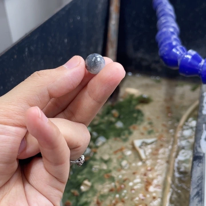 自***欢未镶嵌定制翡翠边角料
