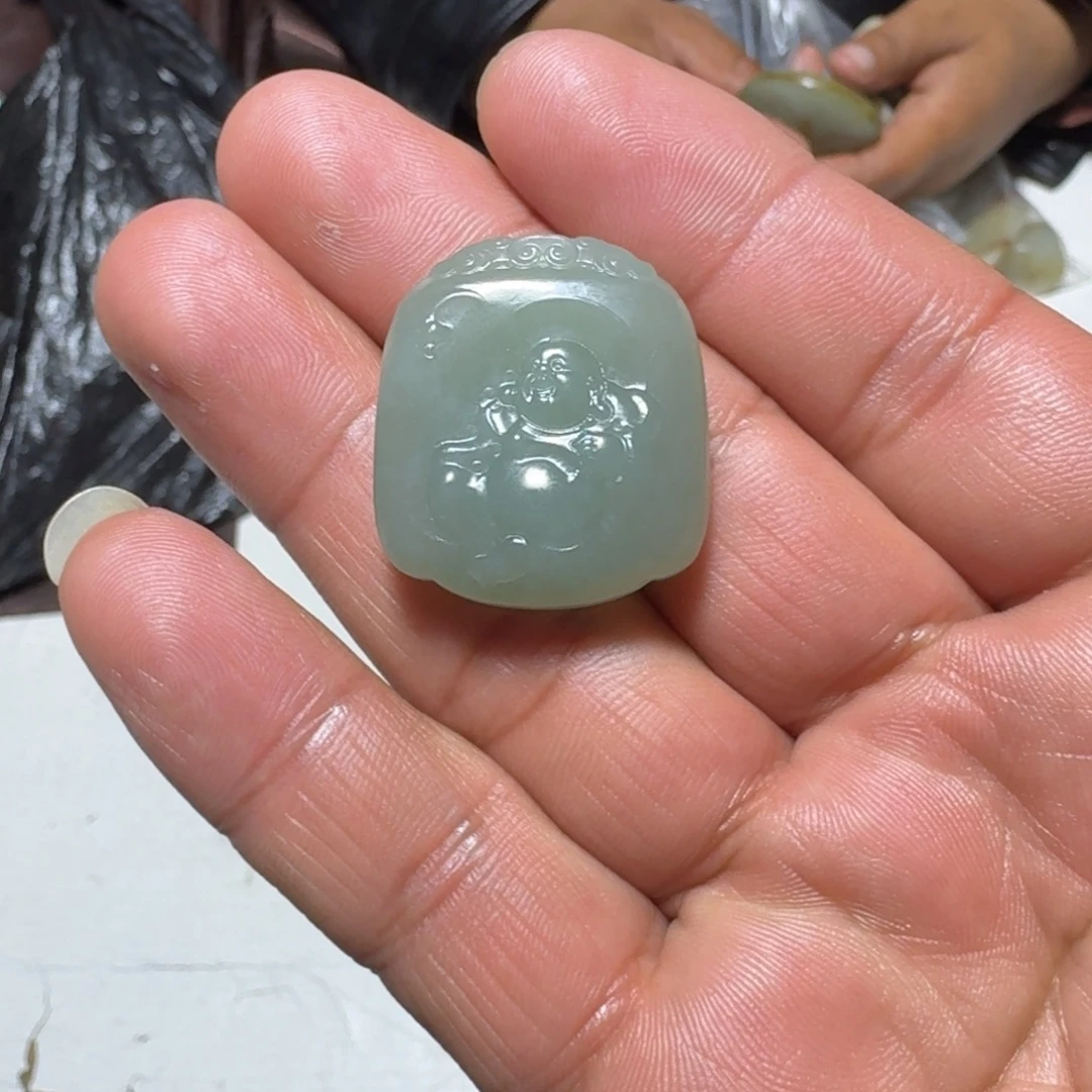 和田玉（糖玉）未镶嵌颈饰