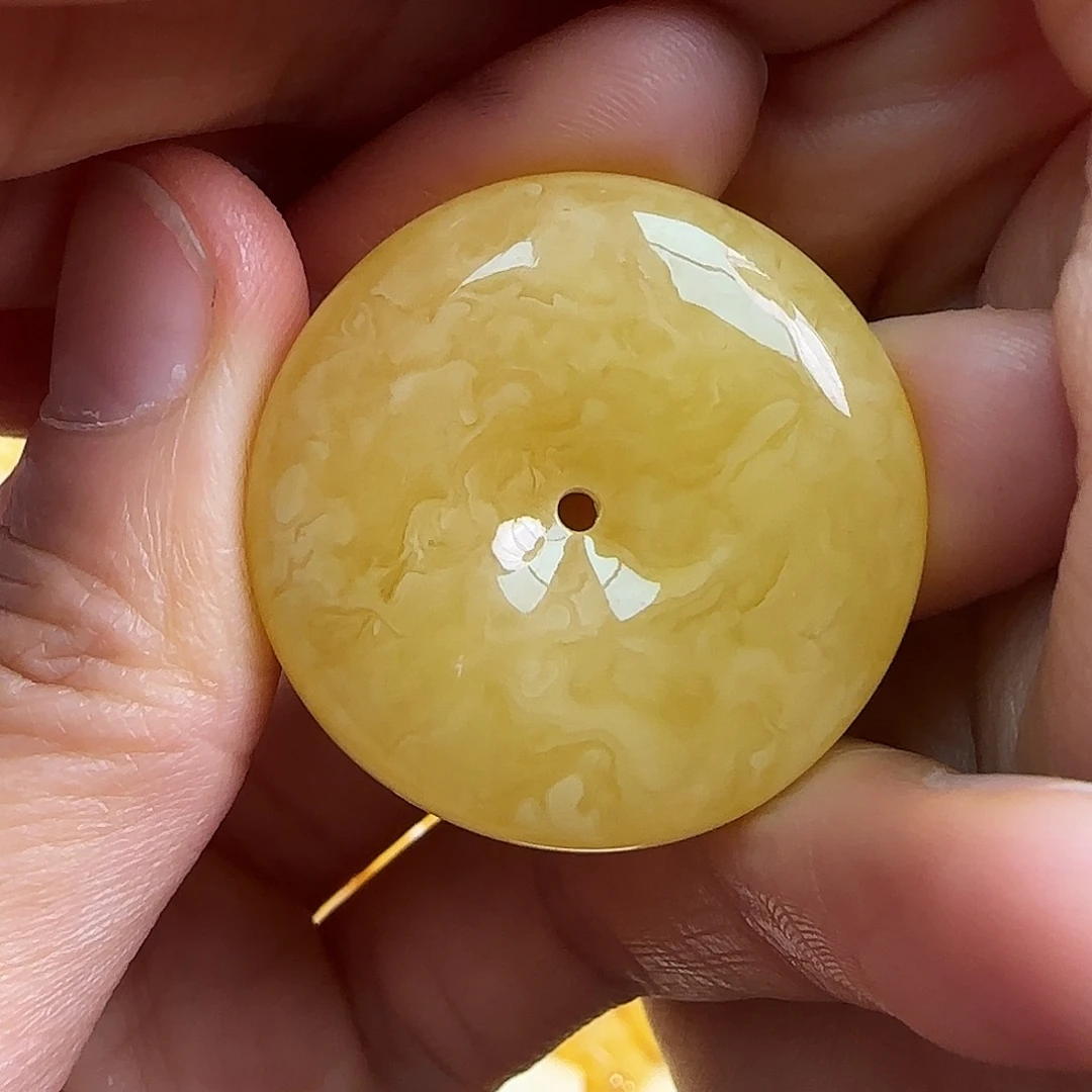 蜜蜡未镶嵌珠宝奇石
