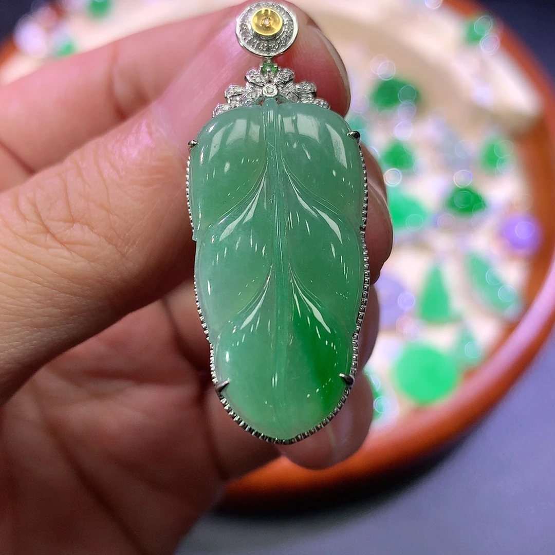 翡翠18K金镶嵌吊坠(不含链)