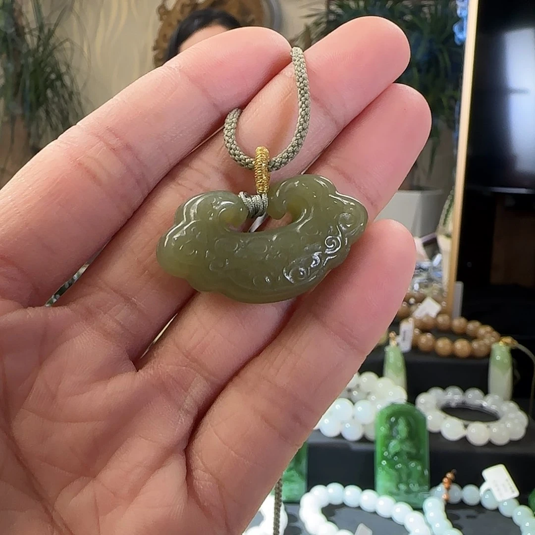 和田玉（糖玉）未镶嵌颈饰