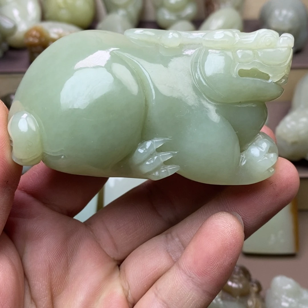 和田玉未镶嵌把件