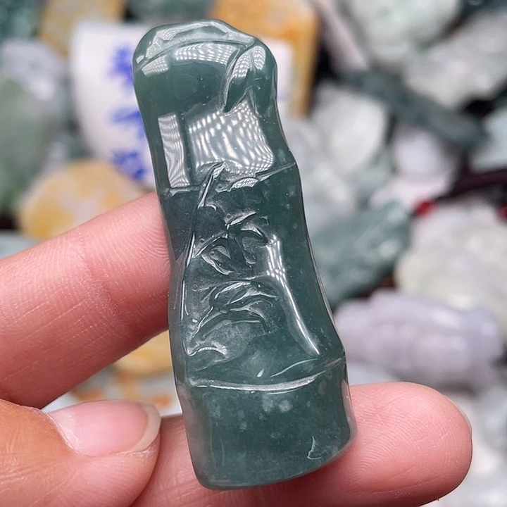 翡翠未镶嵌颈饰翡翠