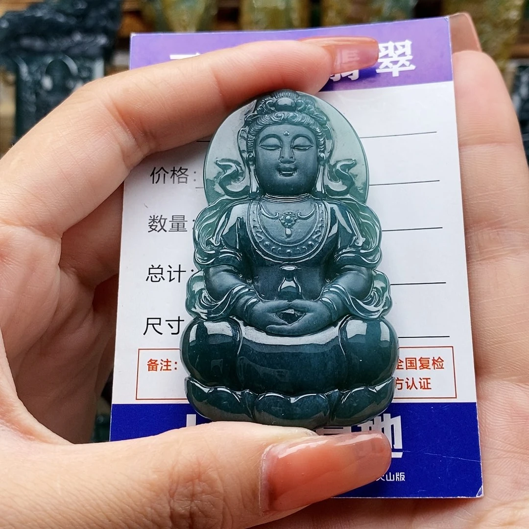 翡翠颈饰未镶嵌观音