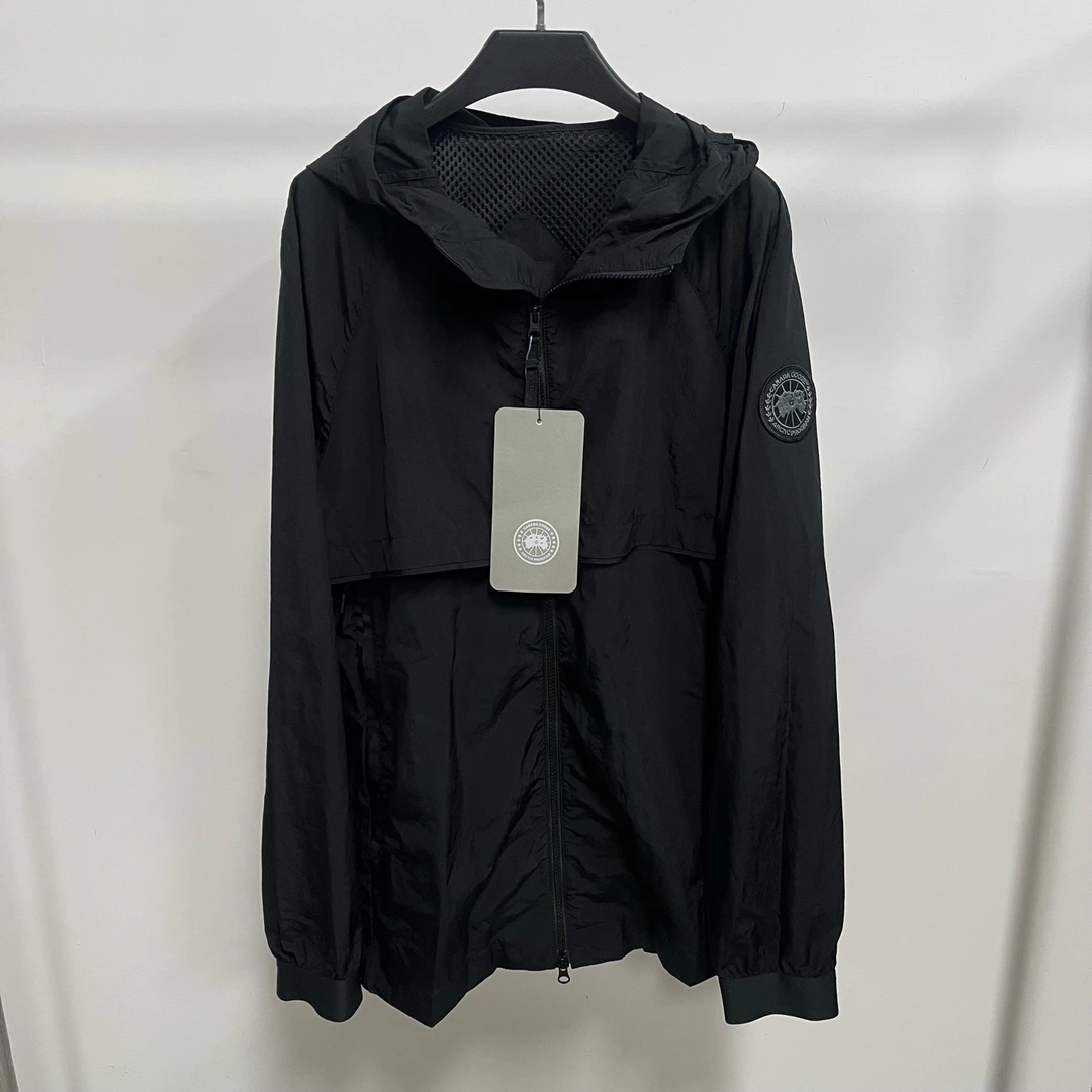 未使用 CANADA GOOSE 黑色外套/L码/259233