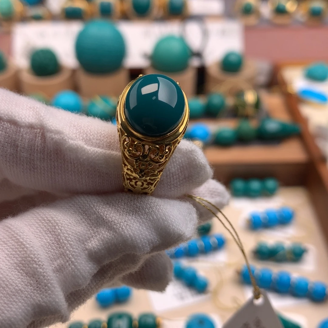 绿松石18K金镶嵌珠宝奇石