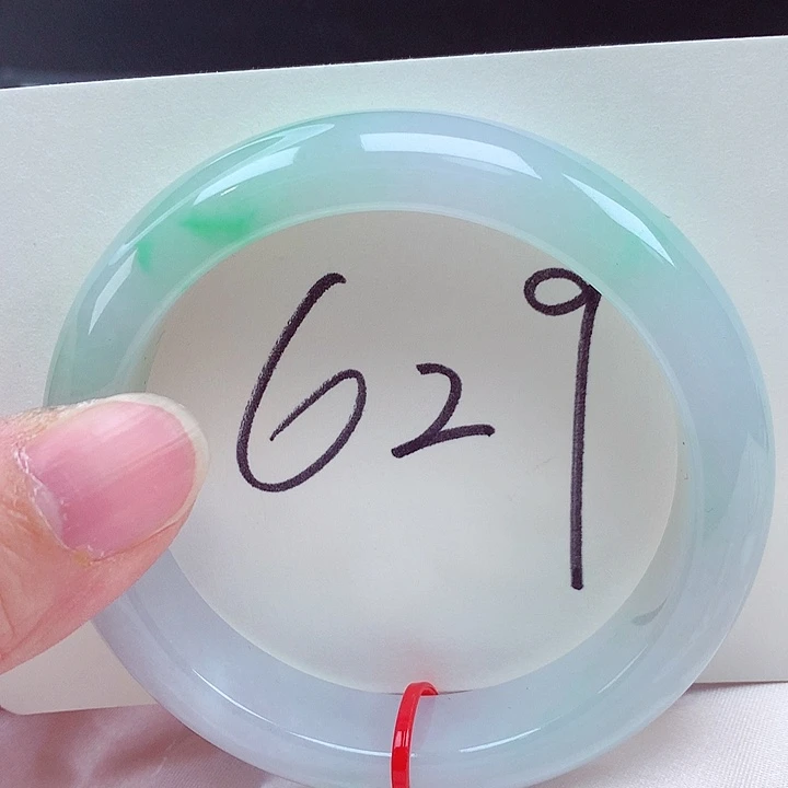 翡翠未镶嵌手镯翡翠