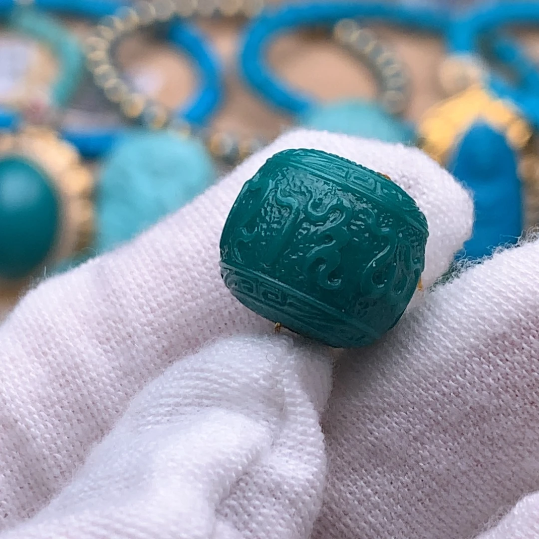 绿松石未镶嵌珠宝奇石