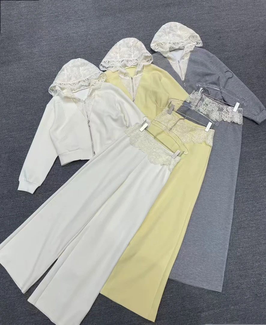 春季新款拼接蕾丝连帽外套休闲裤两件套女装显瘦设计