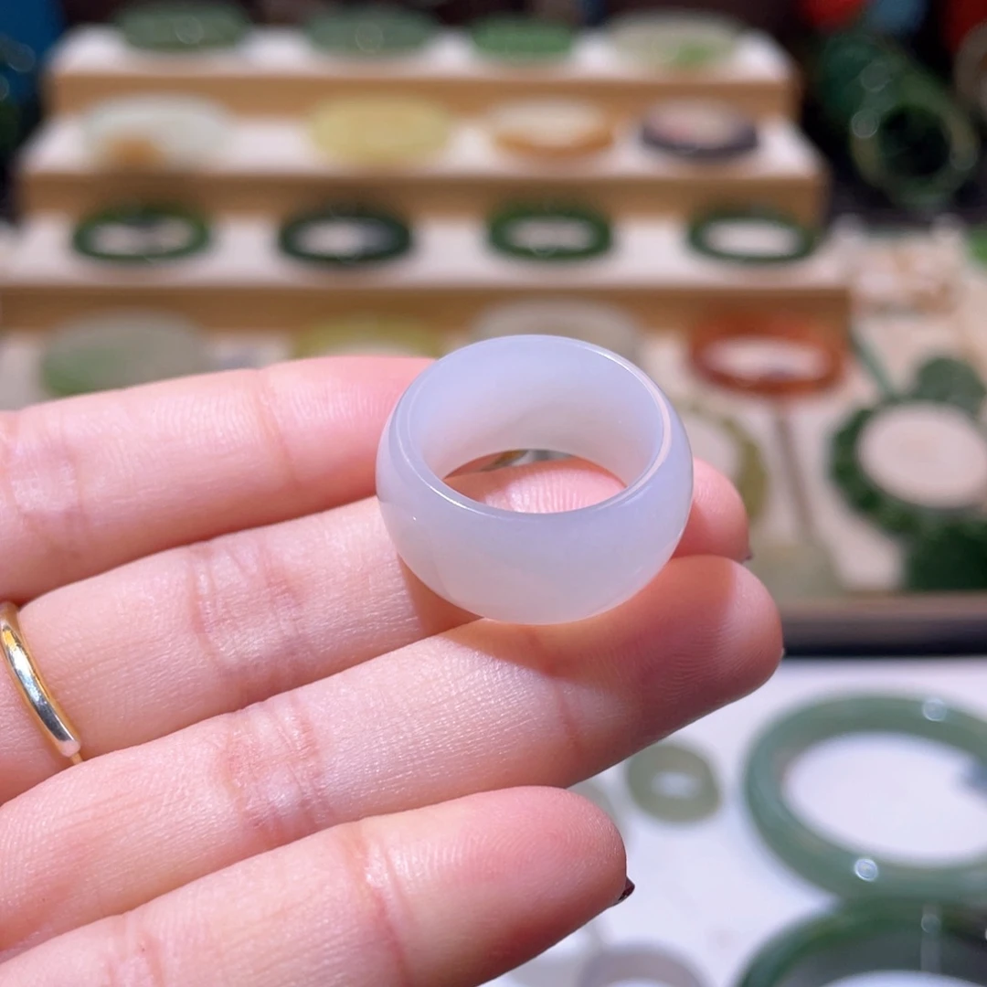 和田玉扳指内径13-14、5未镶嵌l**i