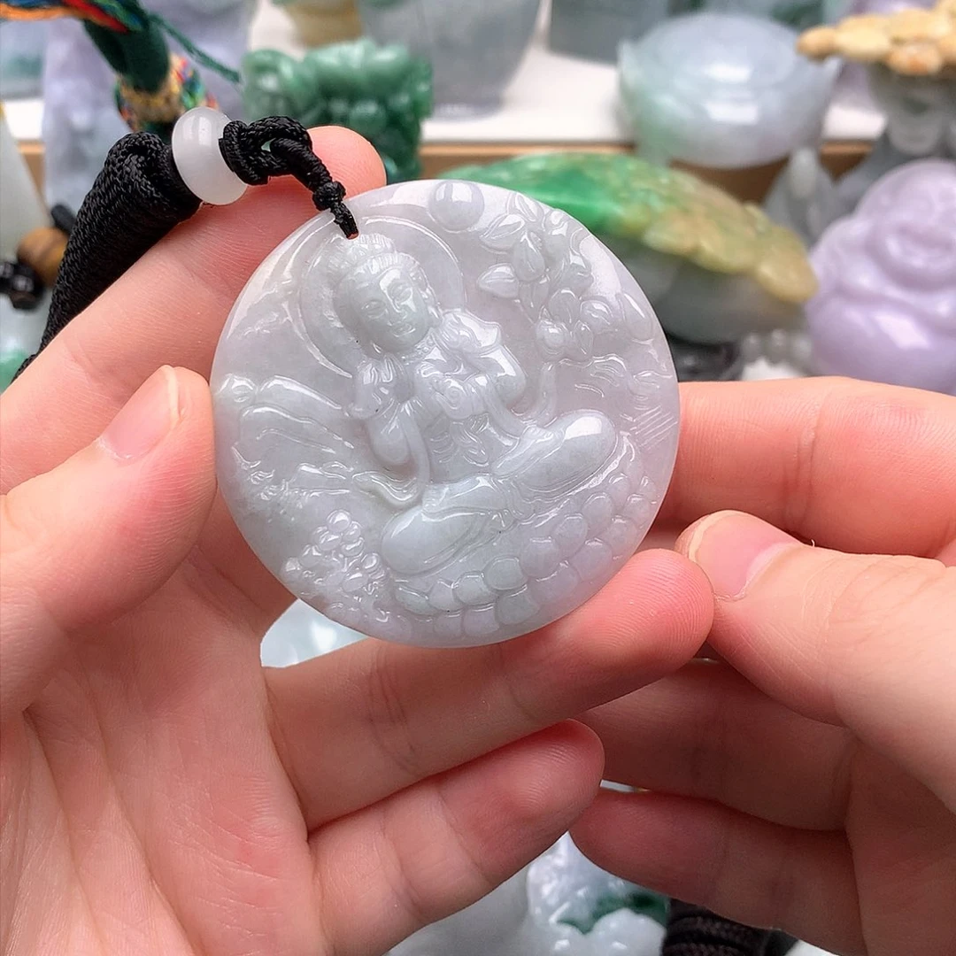 吊坠(不含链)未镶嵌翡翠