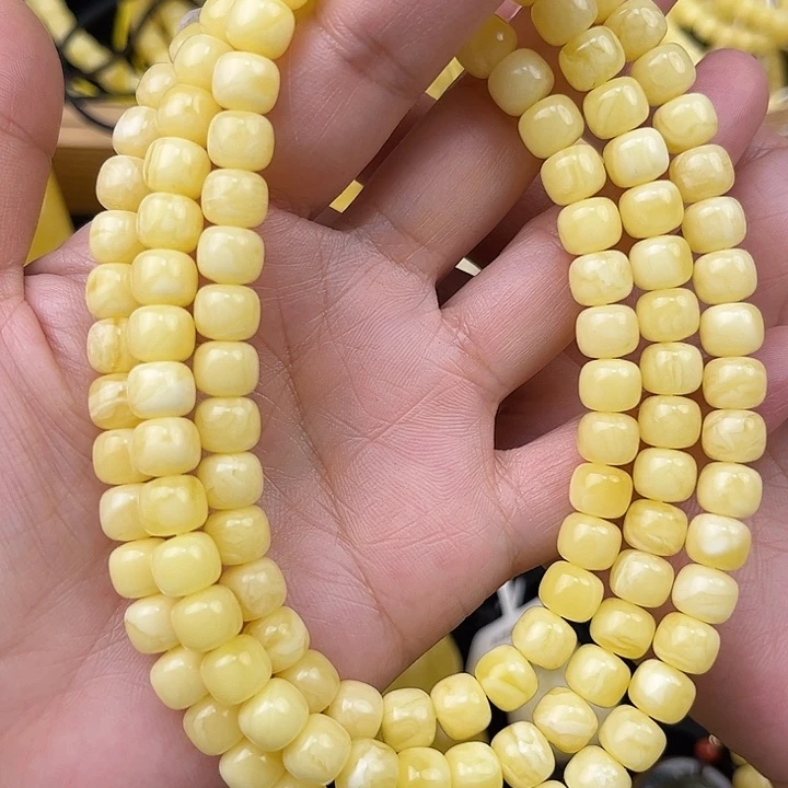 琥珀未镶嵌颈饰琥珀