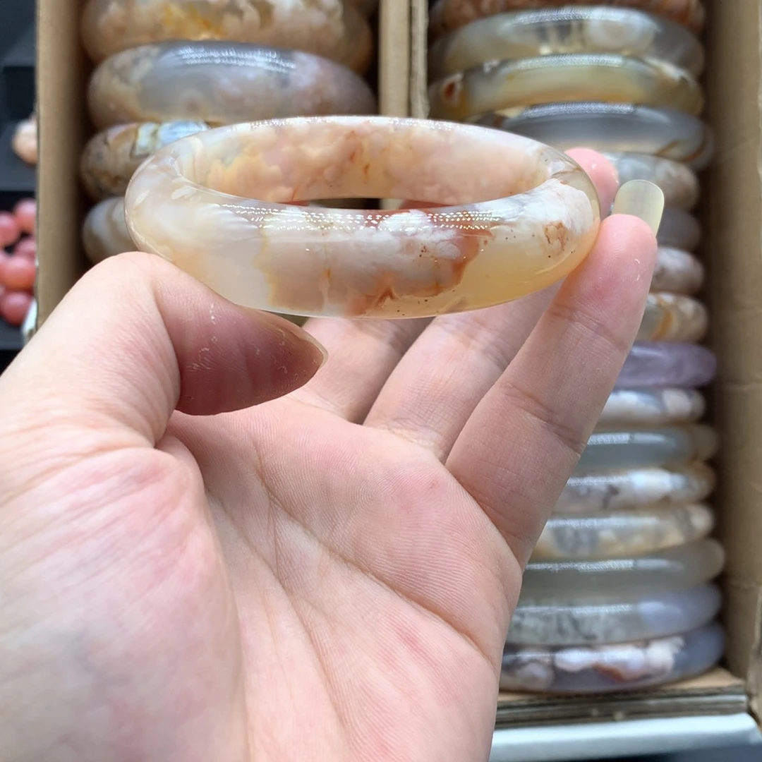 【闪购商品】玛瑙/玉髓手镯未镶嵌红**霜