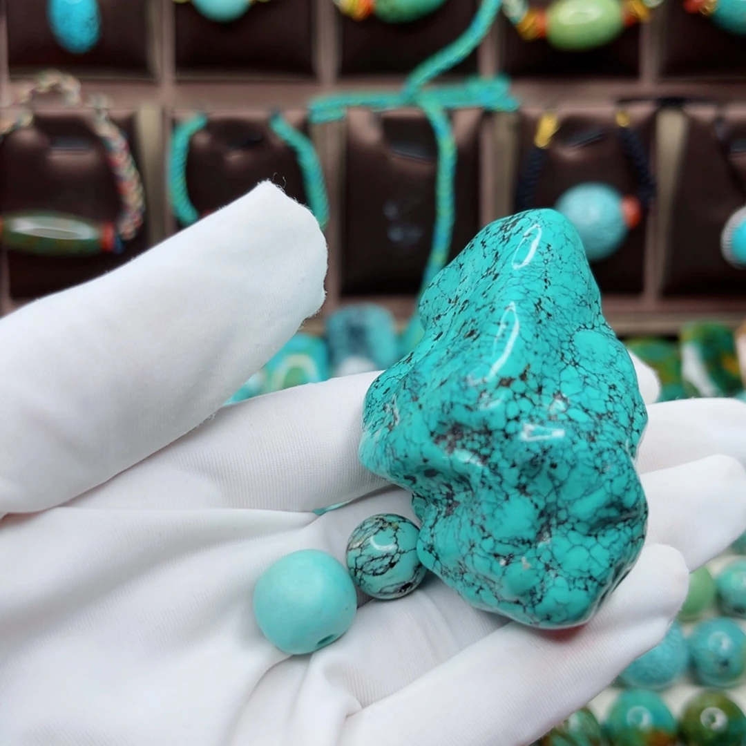 绿松石未镶嵌原矿