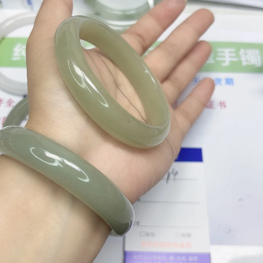 石英质玉未镶嵌手镯74/5859