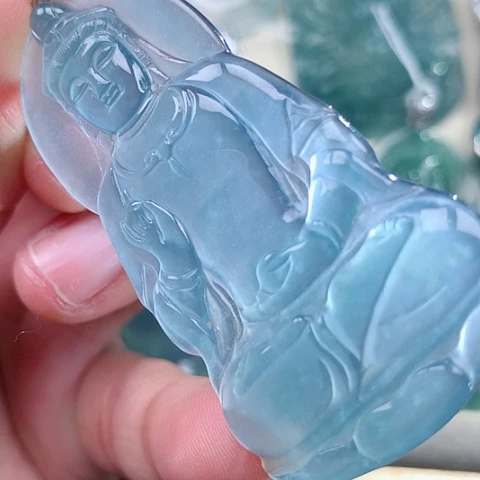 【闪购商品】翡翠颈饰18K金镶嵌天然翡翠