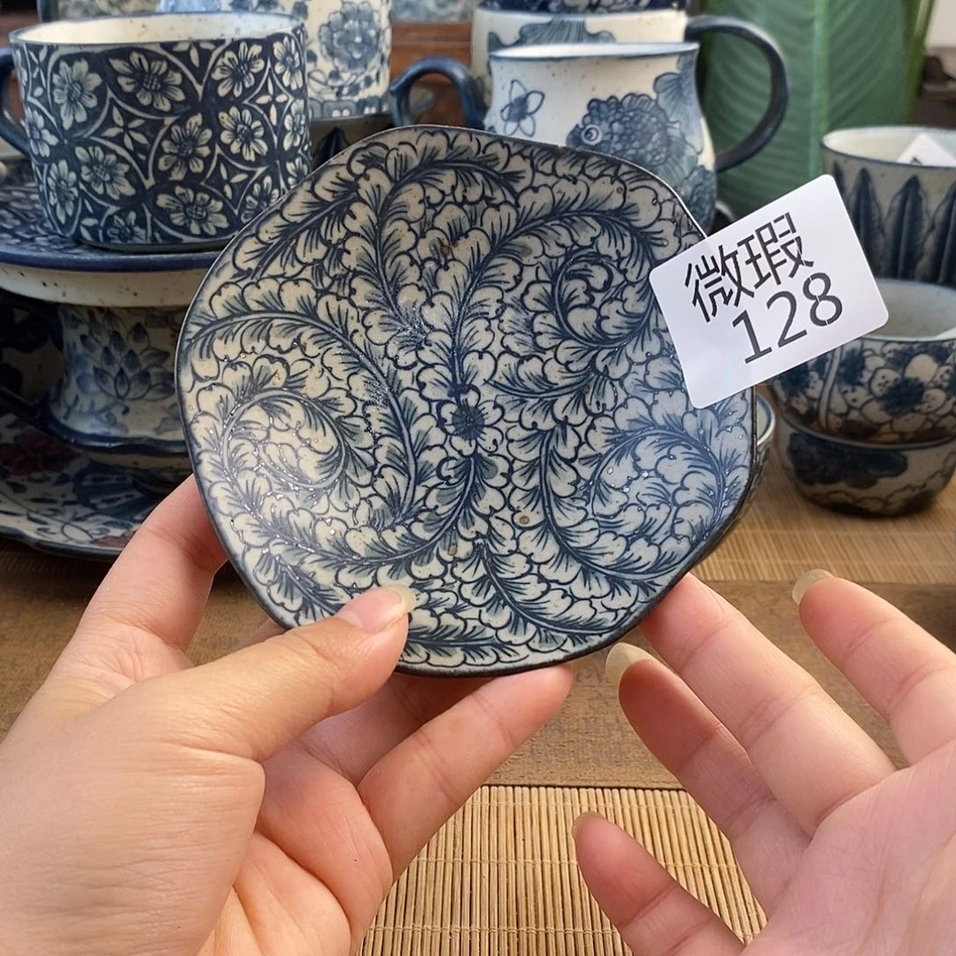 手工手绘青花陶瓷