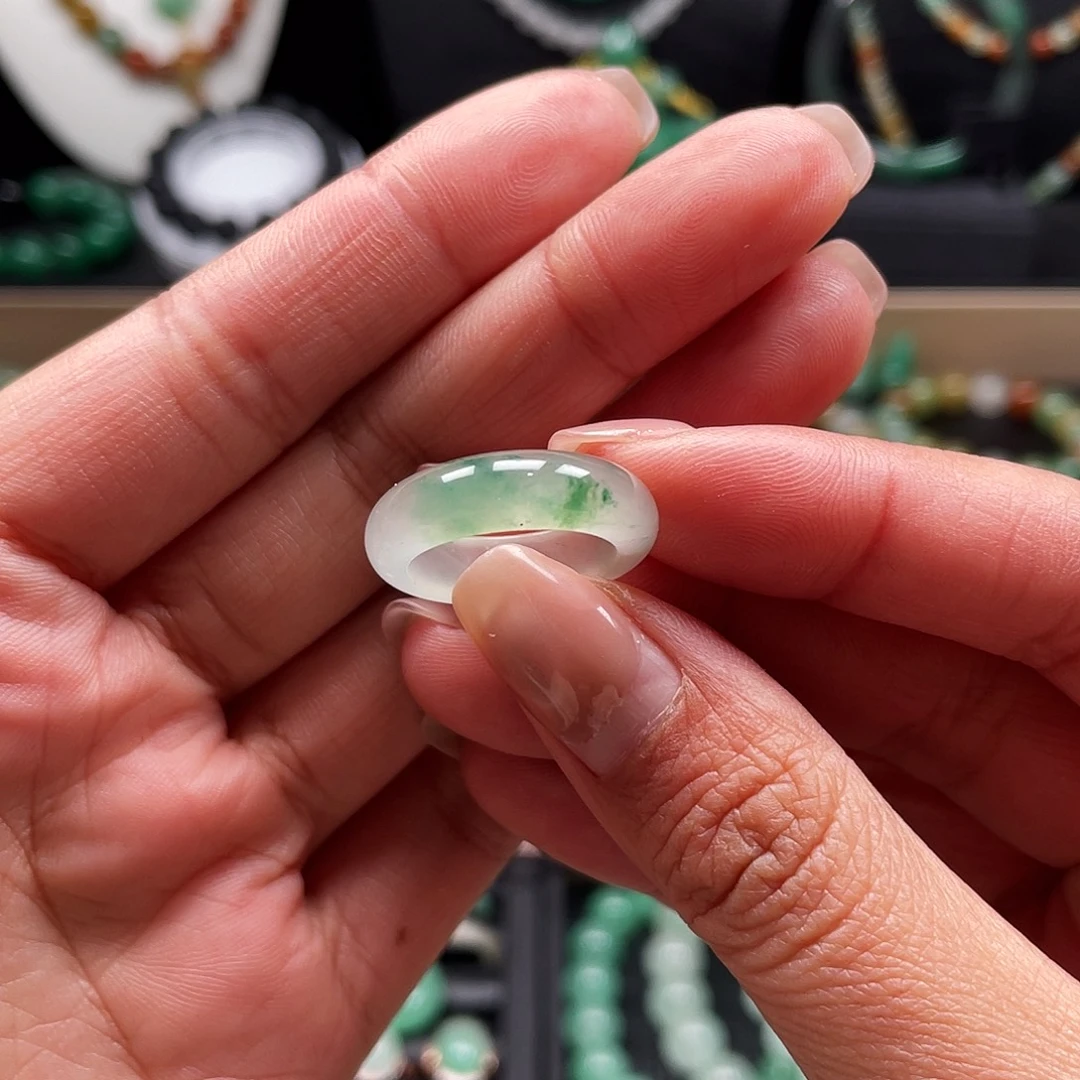 石英质玉未镶嵌戒指