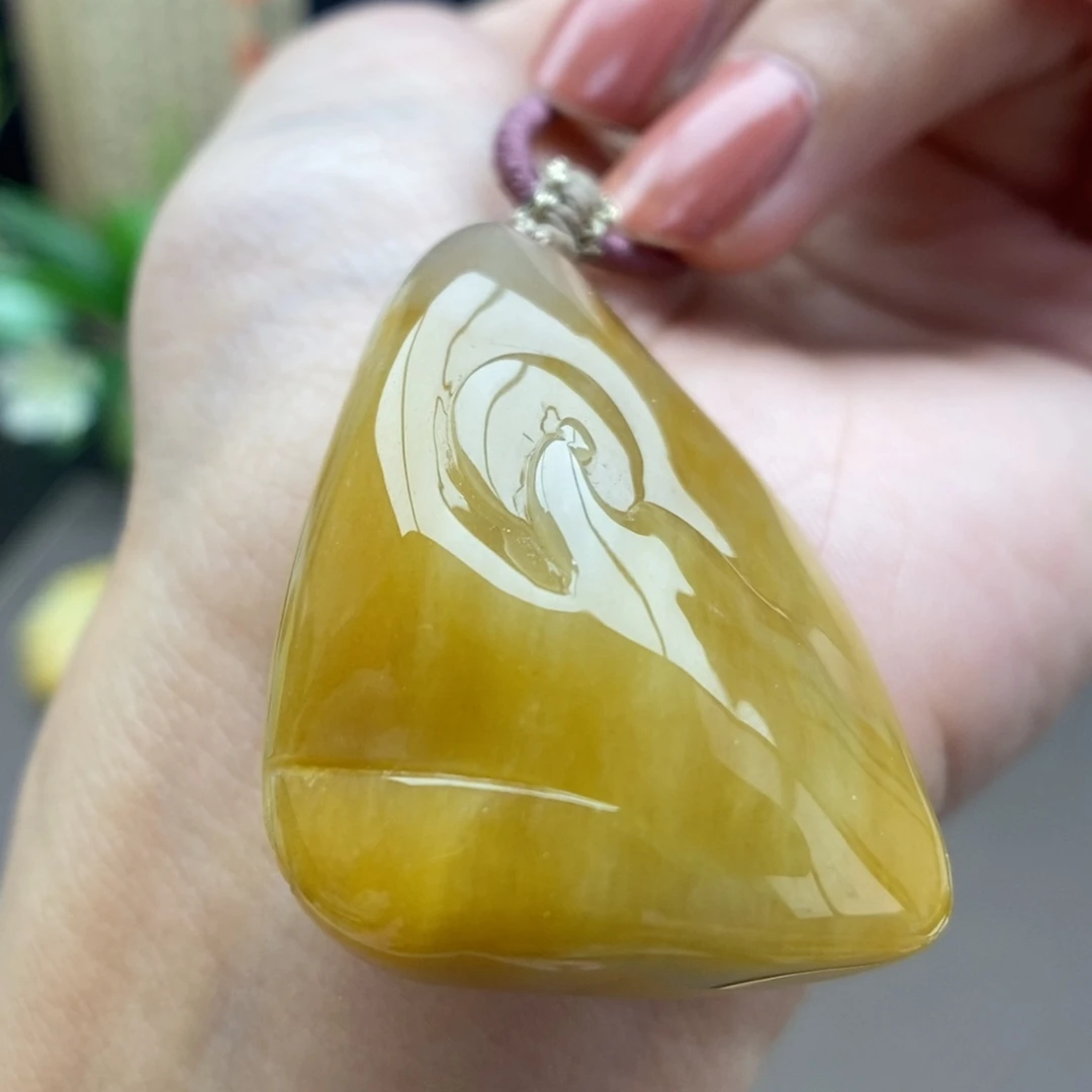 翡翠未镶嵌颈饰吊坠