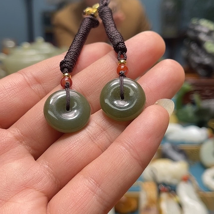 和田玉未镶嵌挂件